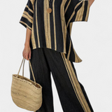 Adéla – pohodlný oversized pruhovaný top a uvolněné lněné kalhoty